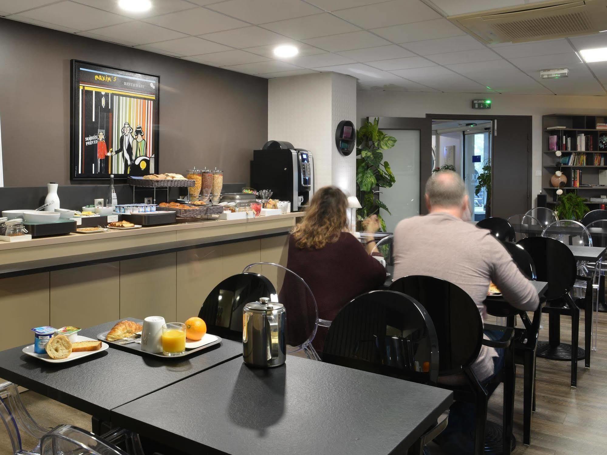 Hotel Kyriad Brive Ouest Exteriér fotografie